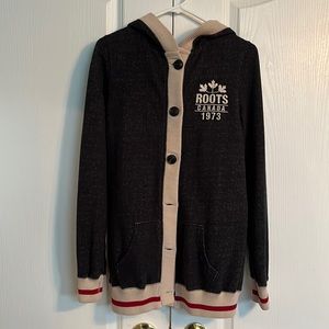 Hooded ROOTS sweater - size M